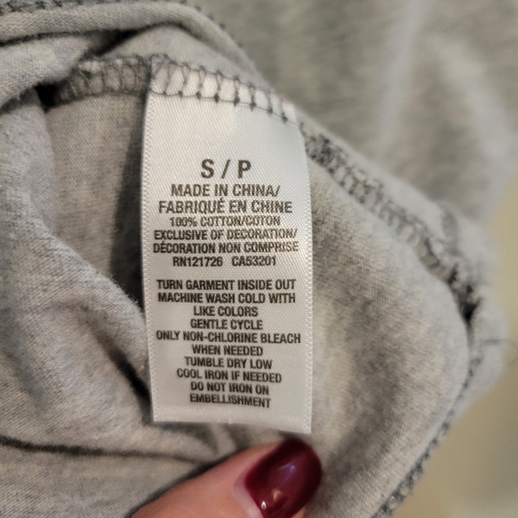 Aeropostale Men Times Square Logo Gray Short Sleeve T-Shirt size Small - Picture 4 of 7